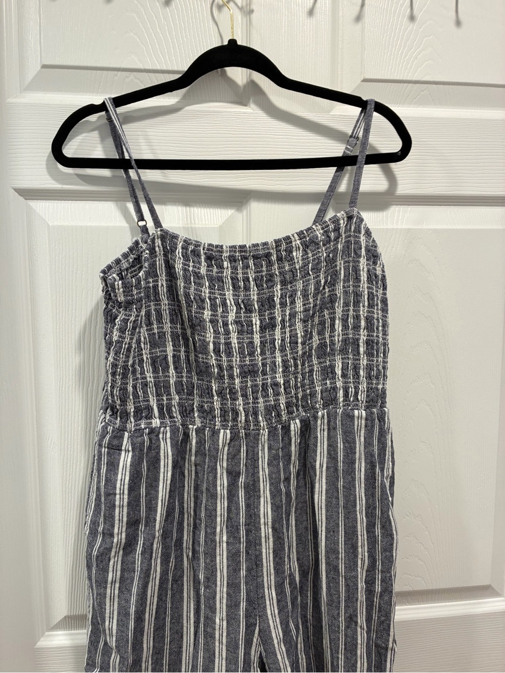 Gap Linen Blend Blue and White Smocked Jumper.